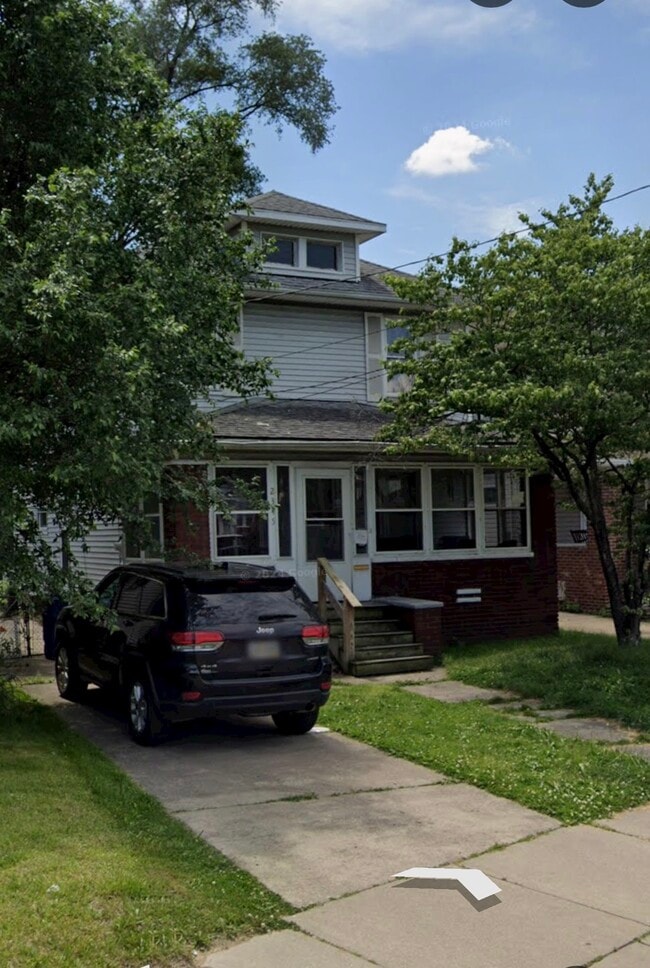 Building Photo - 2345 Airport Hwy