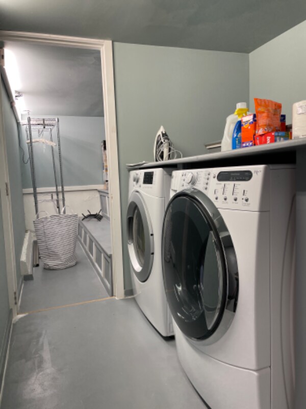 Building Photo - 201 Vía La Paz