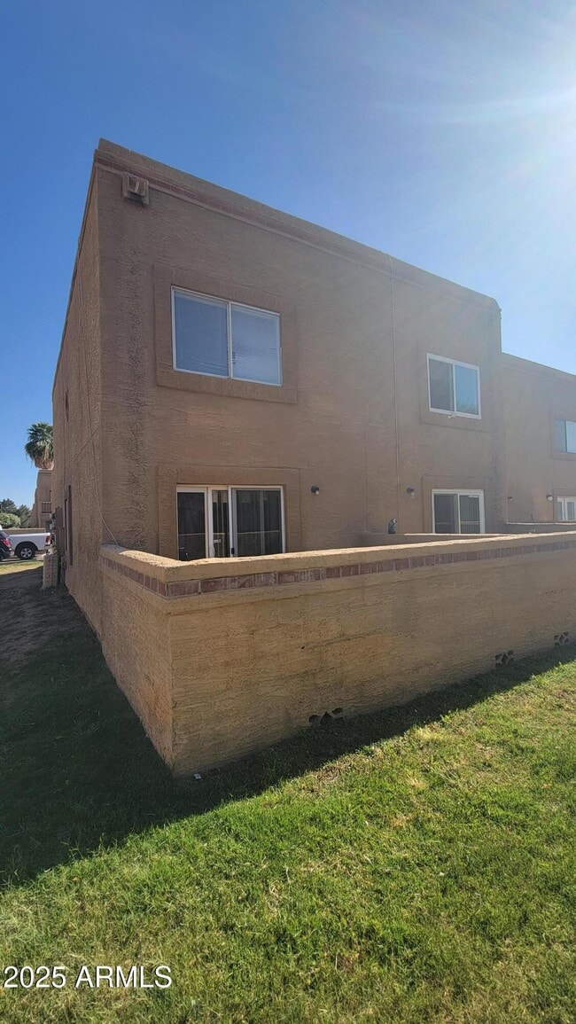Building Photo - 12245 N 21st Ave