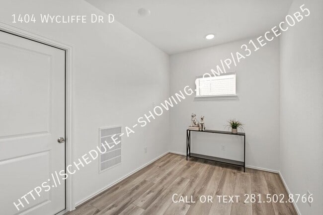 Building Photo - 1404 Wycliffe Dr