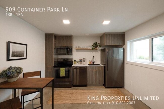Building Photo - 909 Container Park Ln
