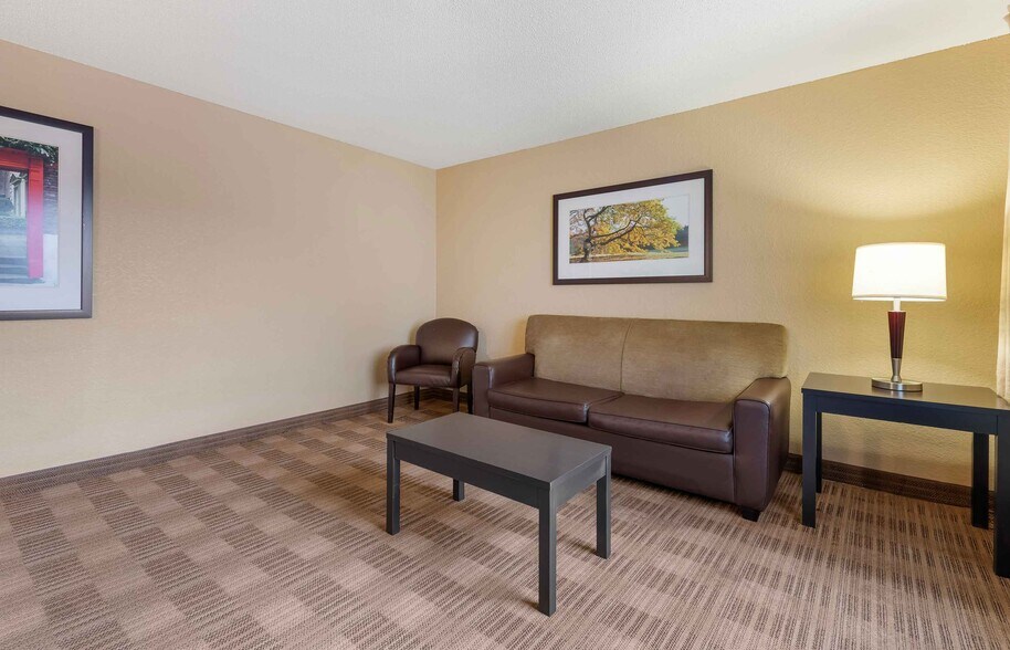 Building Photo - Furnished Studio-Minneapolis - Airport - E...