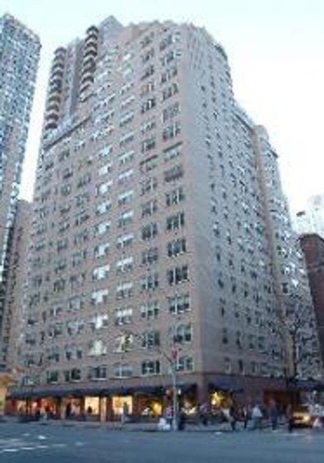 Building Photo - 205 E 63rd St