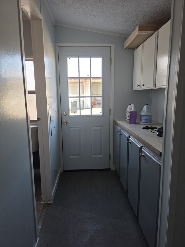 Building Photo - 13542 Trinity Ave