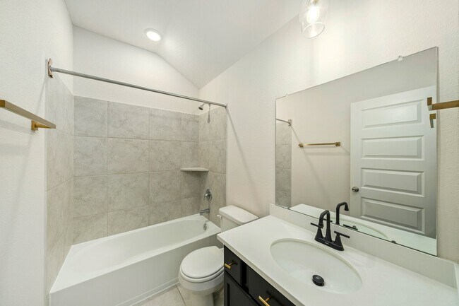 Building Photo - 7511 Coral Ter Dr