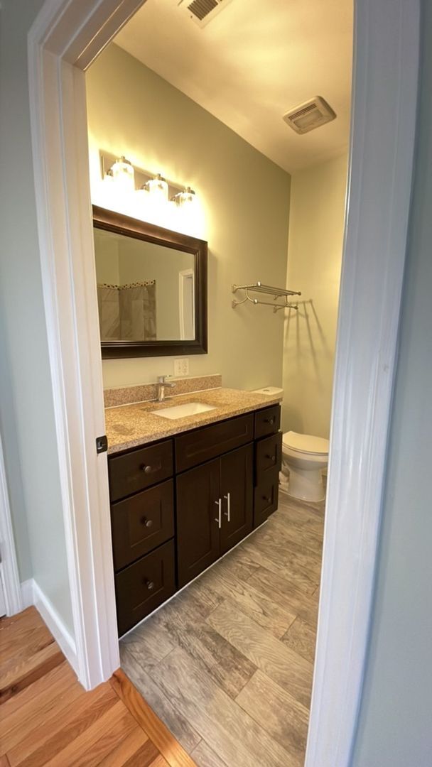 Building Photo - Rare Opportunity on nearly 3 acres!