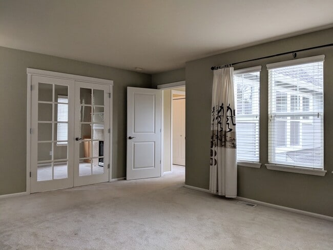 Building Photo - Beautiful 3 Bed 2.5 Bath 2 Story in Kirkland