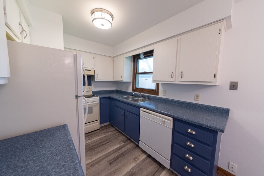 Kitchen - 5312 Trafalger Pl