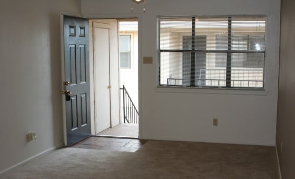Interior Photo - Albany Ridge