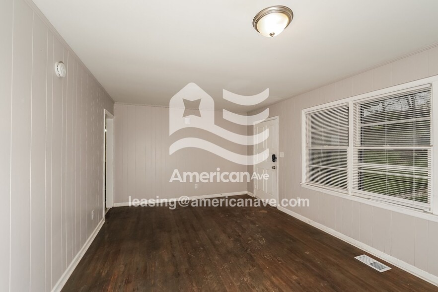 Building Photo - 1816 Etowah Cir