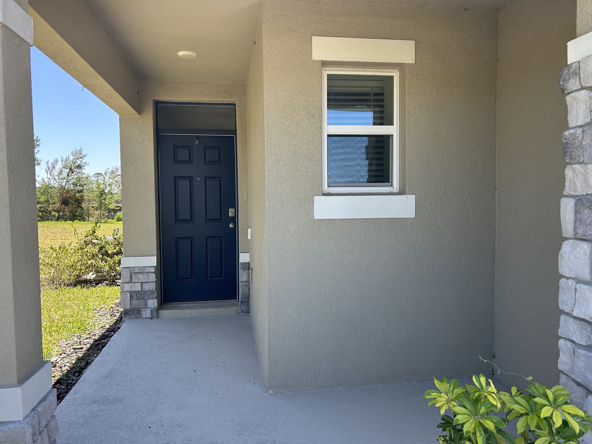 Building Photo - 1356 Cork Dr