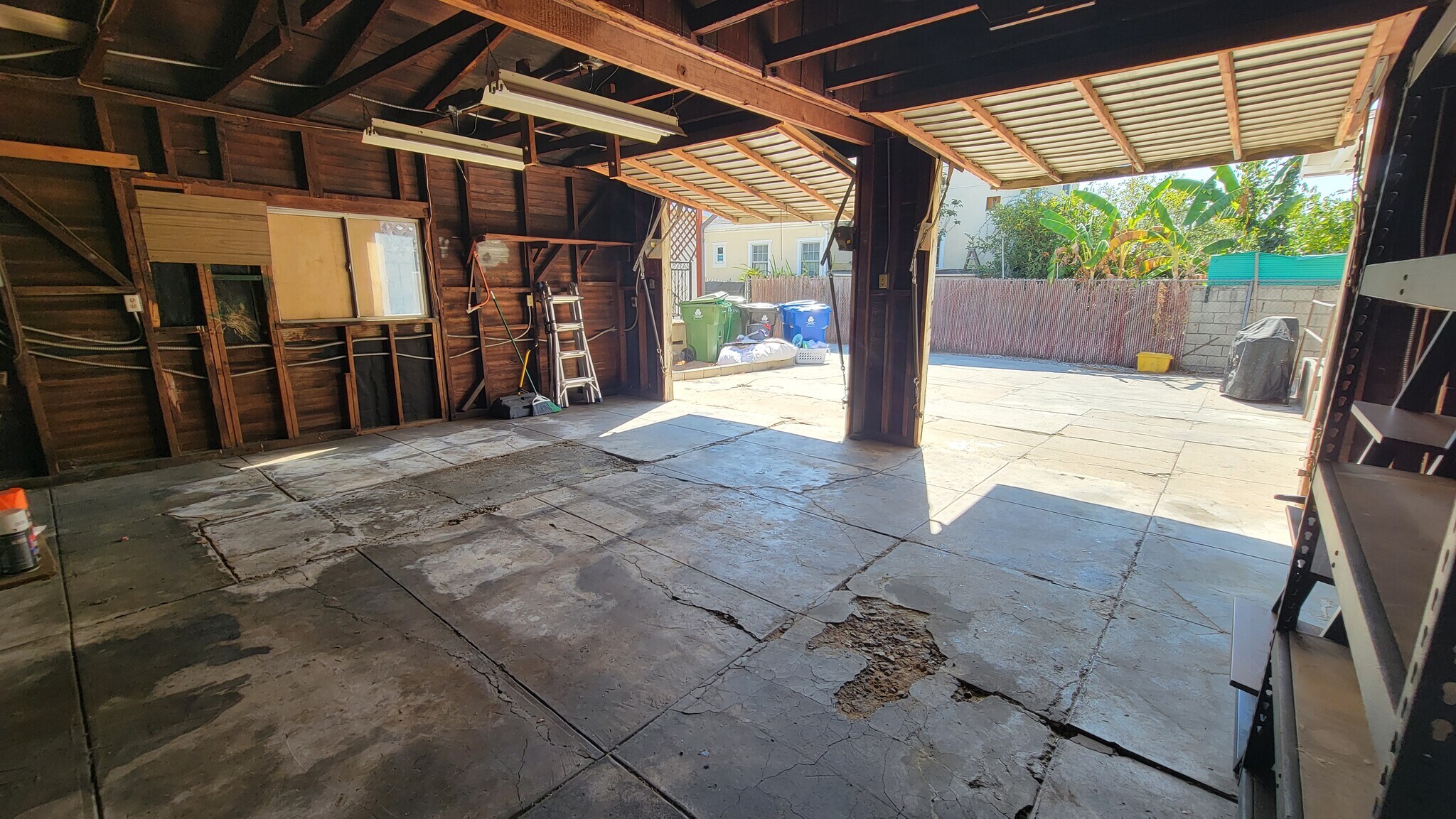 Building Photo - 1243 N Alexandria Ave