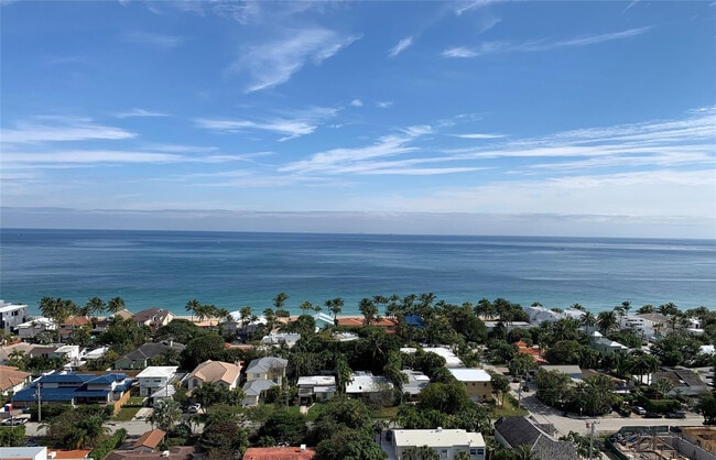 Building Photo - 3015 N Ocean Blvd