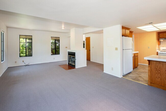 Building Photo - 327 Rancheria St