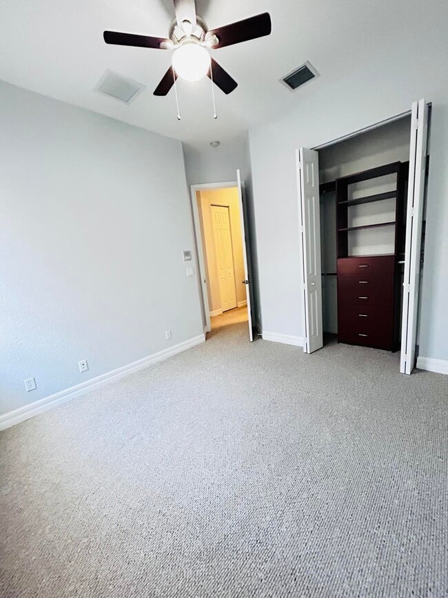 Building Photo - 119 Ennis Ln