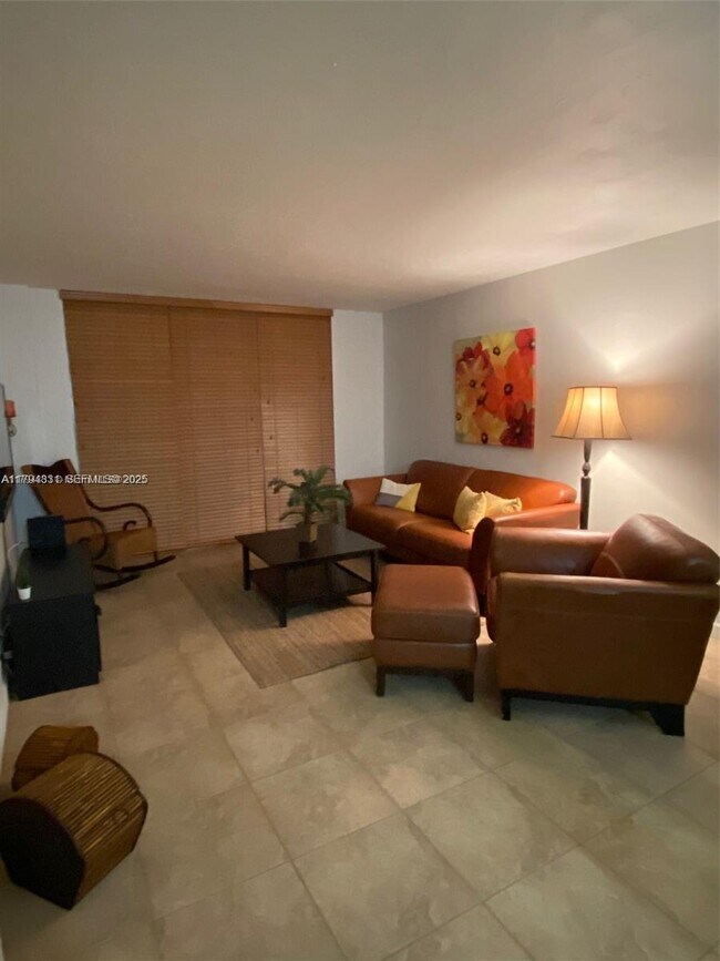 Building Photo - 3801 S Ocean Dr