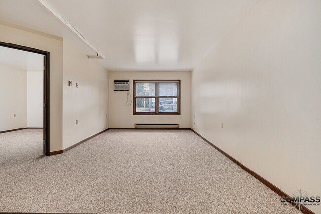 Interior Photo - 414 Doty St Apartments