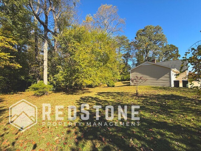 Building Photo - 3405 Alamance Rd