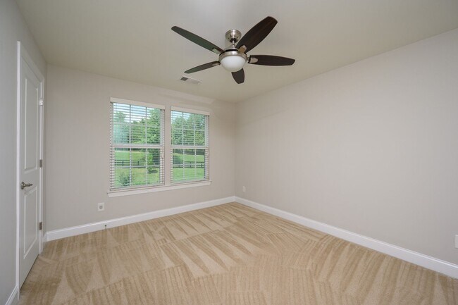 Building Photo - **RARE, EXECUTIVE HOME ON OVER HALF AN ACRE IN WILLIAMSON COUNTY BRENTWOOD ZONED FOR BRENTWOOD MI...