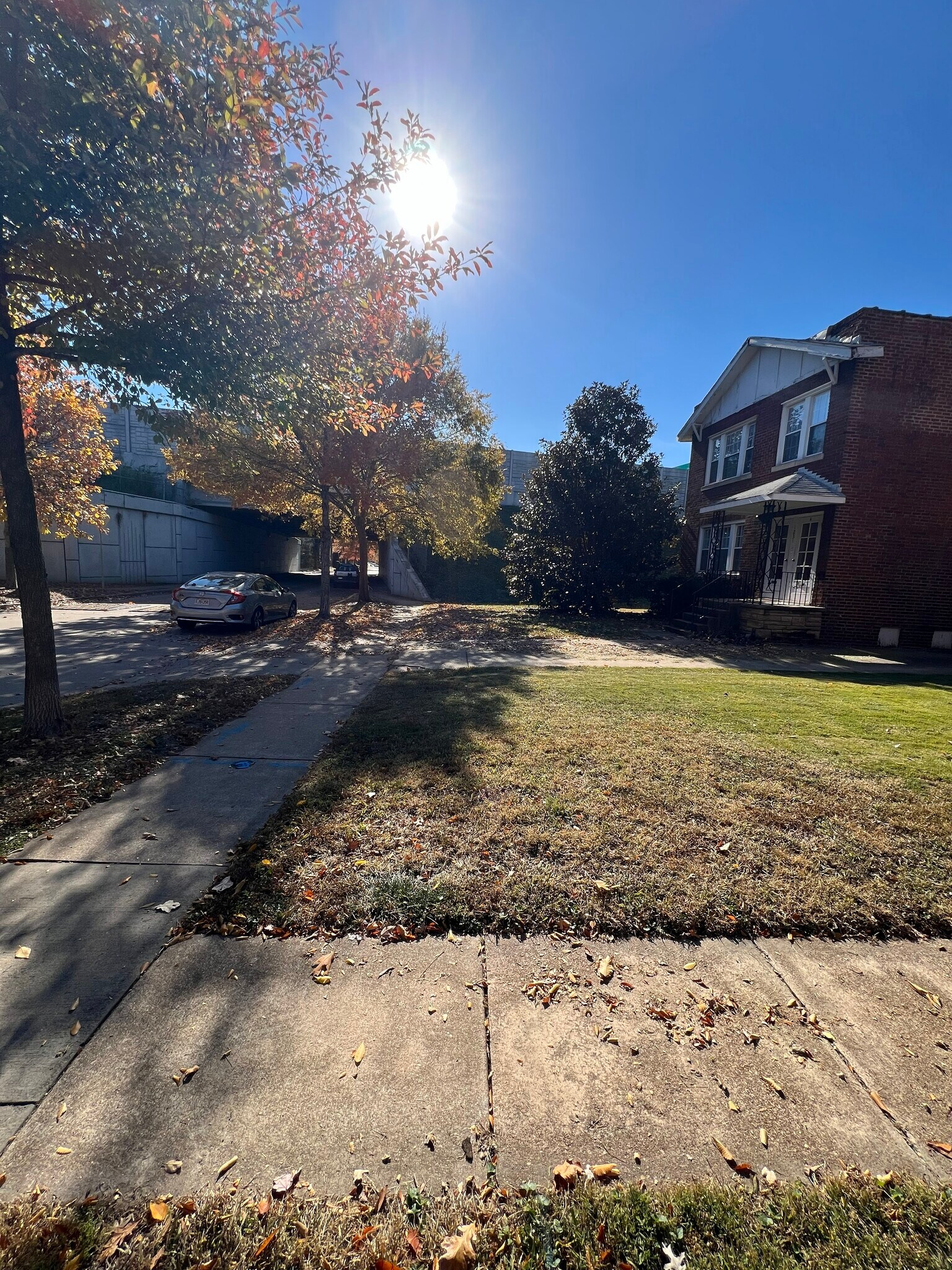 Building Photo - 1229 Claytonia Ter