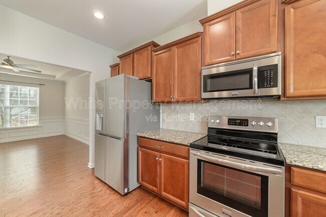 Building Photo - 7922 Kelburn Ln