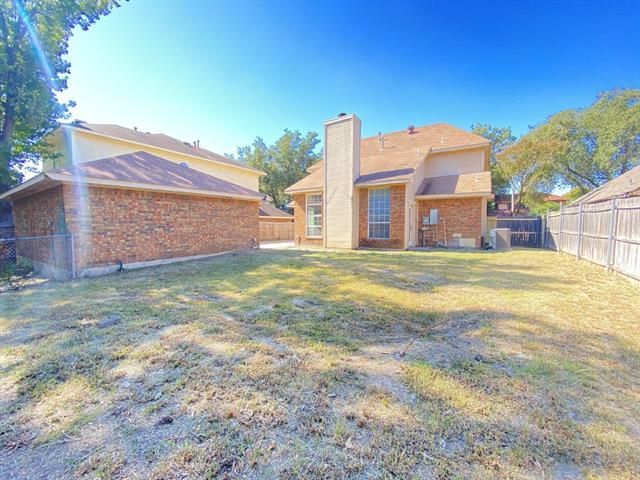 Building Photo - 4150 Briar Hill Dr