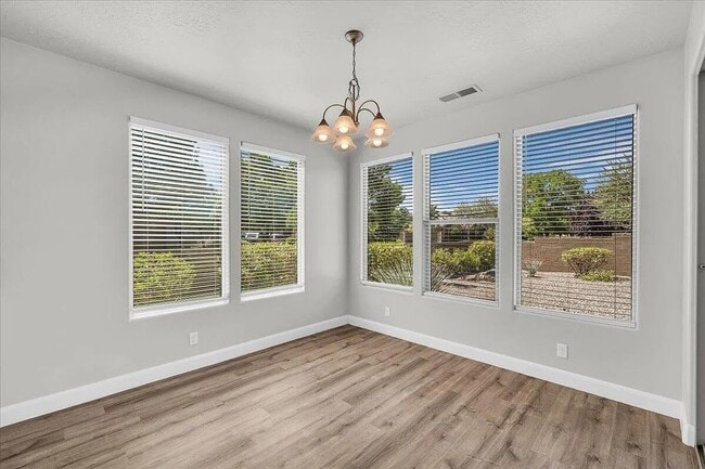 Building Photo - Coral Canyon Living! 3 Bedroom Home with C...