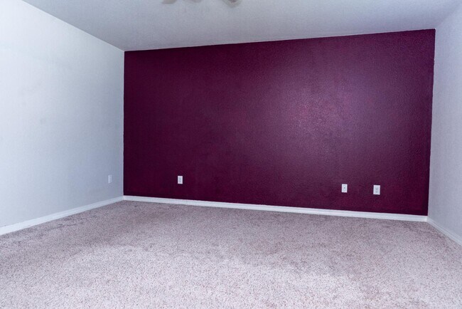 Building Photo - 10744 Traders Pkwy