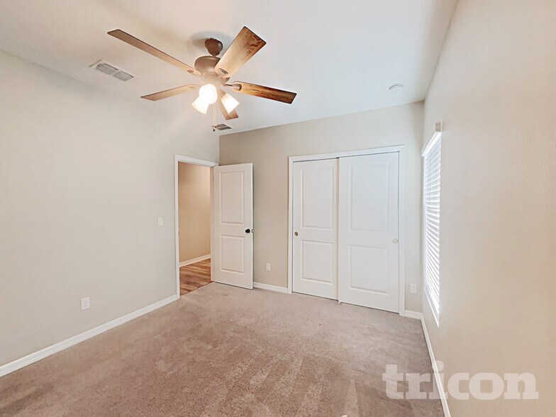 Building Photo - 95 Prairie Falcon Dr