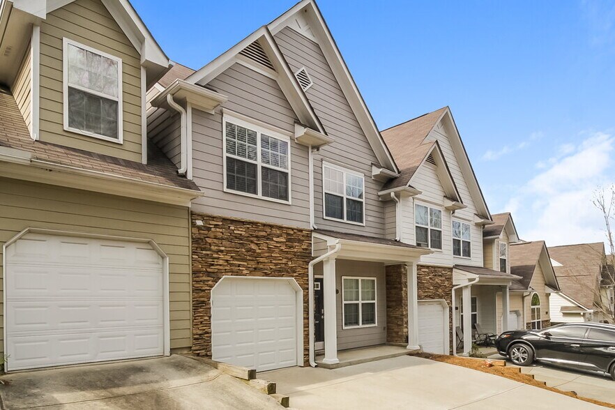 Building Photo - 2213 Hoskin Ct NW