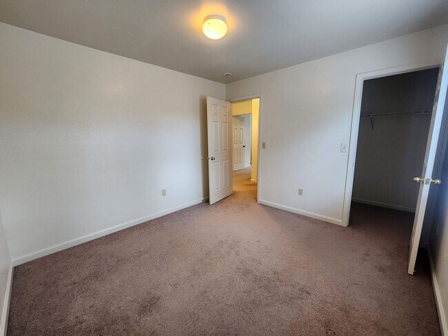 Building Photo - Beautiful Northwest Reno Home!