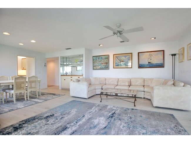 Building Photo - 3440 Gulf of Mexico Dr