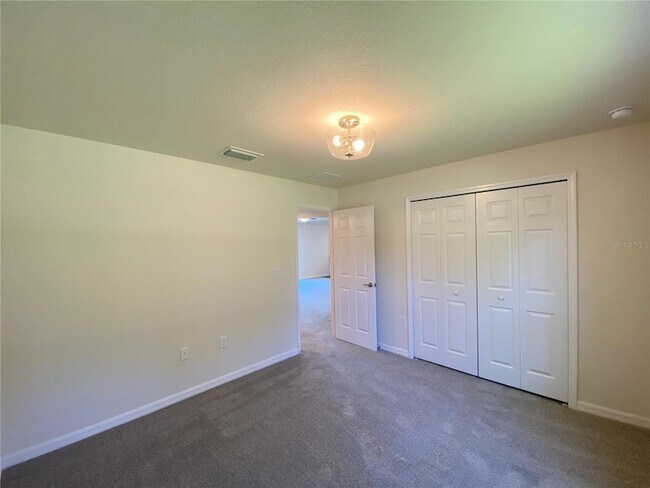 Building Photo - 8190 N Wakefield Dr
