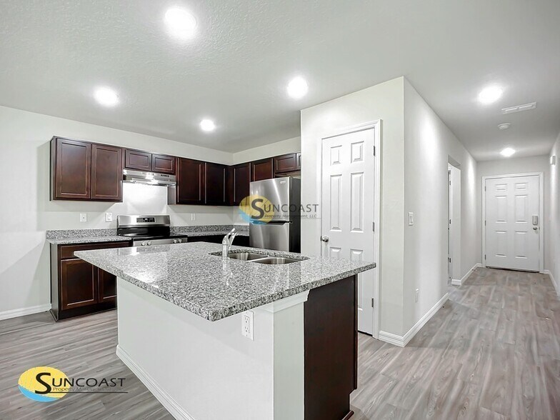 Building Photo - 35 Wellhaven Ln