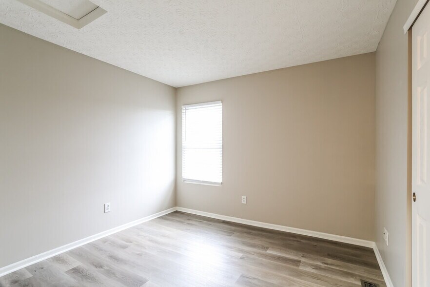 Building Photo - 8736 Arrowtip Ln