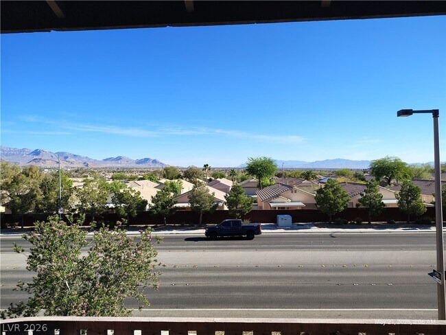 Building Photo - 9648 Sunstone Sparkle Ave