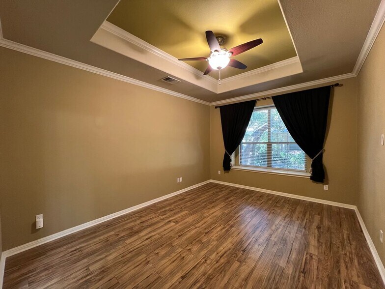 Building Photo - 14001 Avery Ranch Blvd