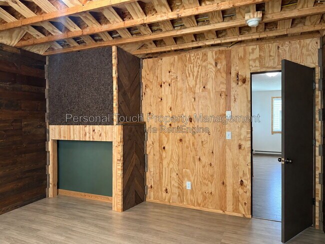 Building Photo - 6214 24th St S