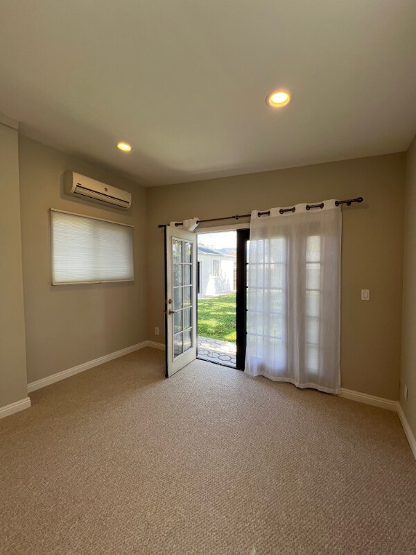 Building Photo - 1632 N Pepper St