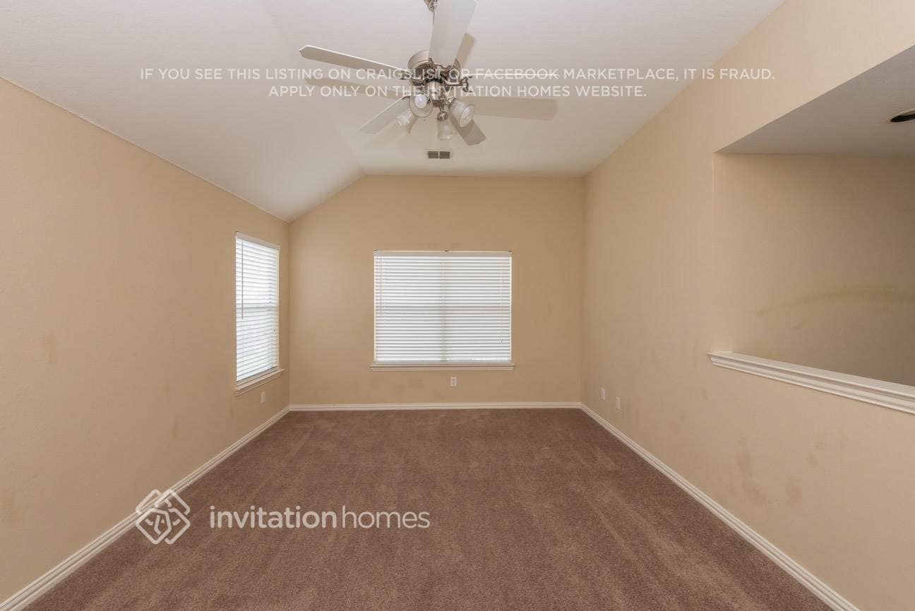 Building Photo - 705 Cross Meadow Blvd