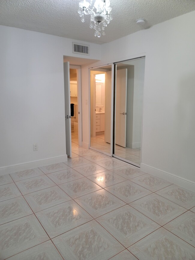 Building Photo - 8401 SW 107th Ave
