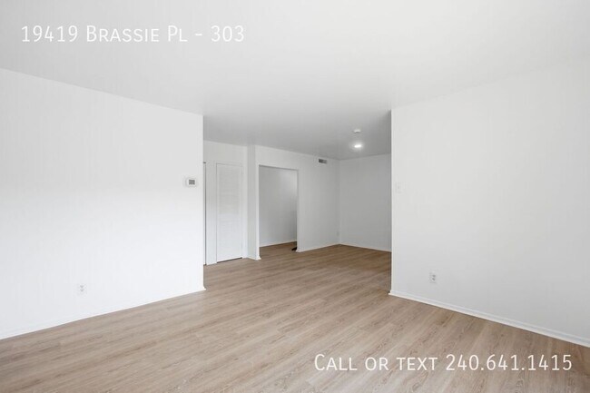 Building Photo - 19419 Brassie Pl