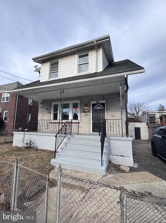 Building Photo - 420 Boyd St