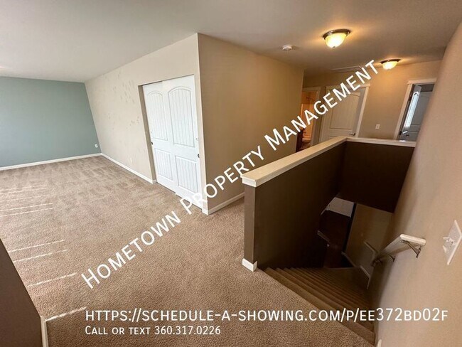 Building Photo - Custom 5 Bedroom Home in Freestone Station...