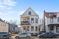 Building Photo - 104 Welton St