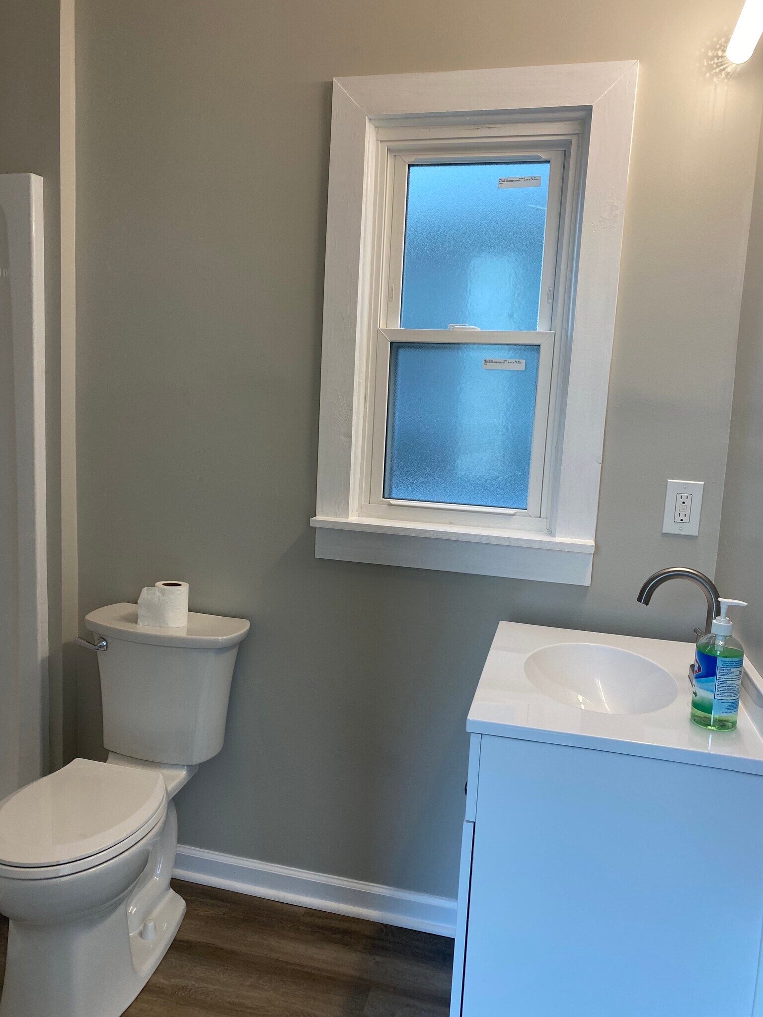 A full bath on the main floor - 308 Center St