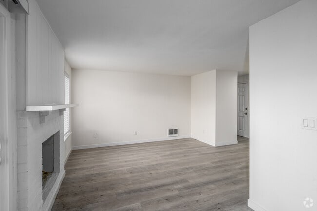 2BR, 1.5BA - 825SF - Living Room - Twin Crest Apartments