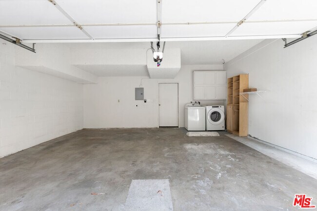 Building Photo - 21820 Marylee St