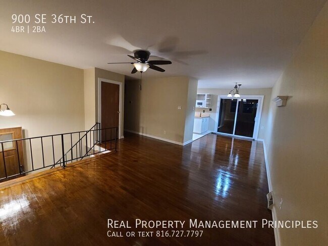 Building Photo - 900 SE 36th St