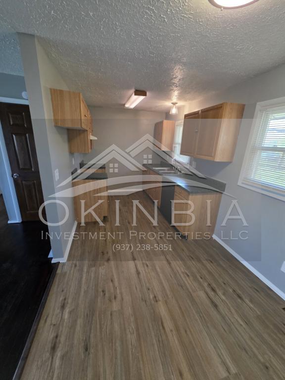 Building Photo - 4915 Rockland Dr